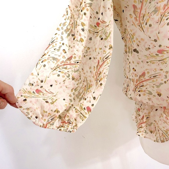 Floral Top - Picture 5 of 7